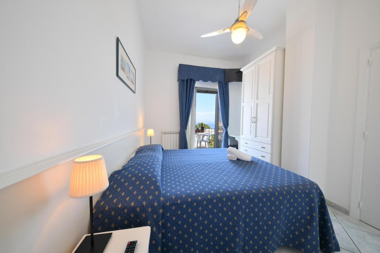 Hotel Noris Ischia Bagian luar foto