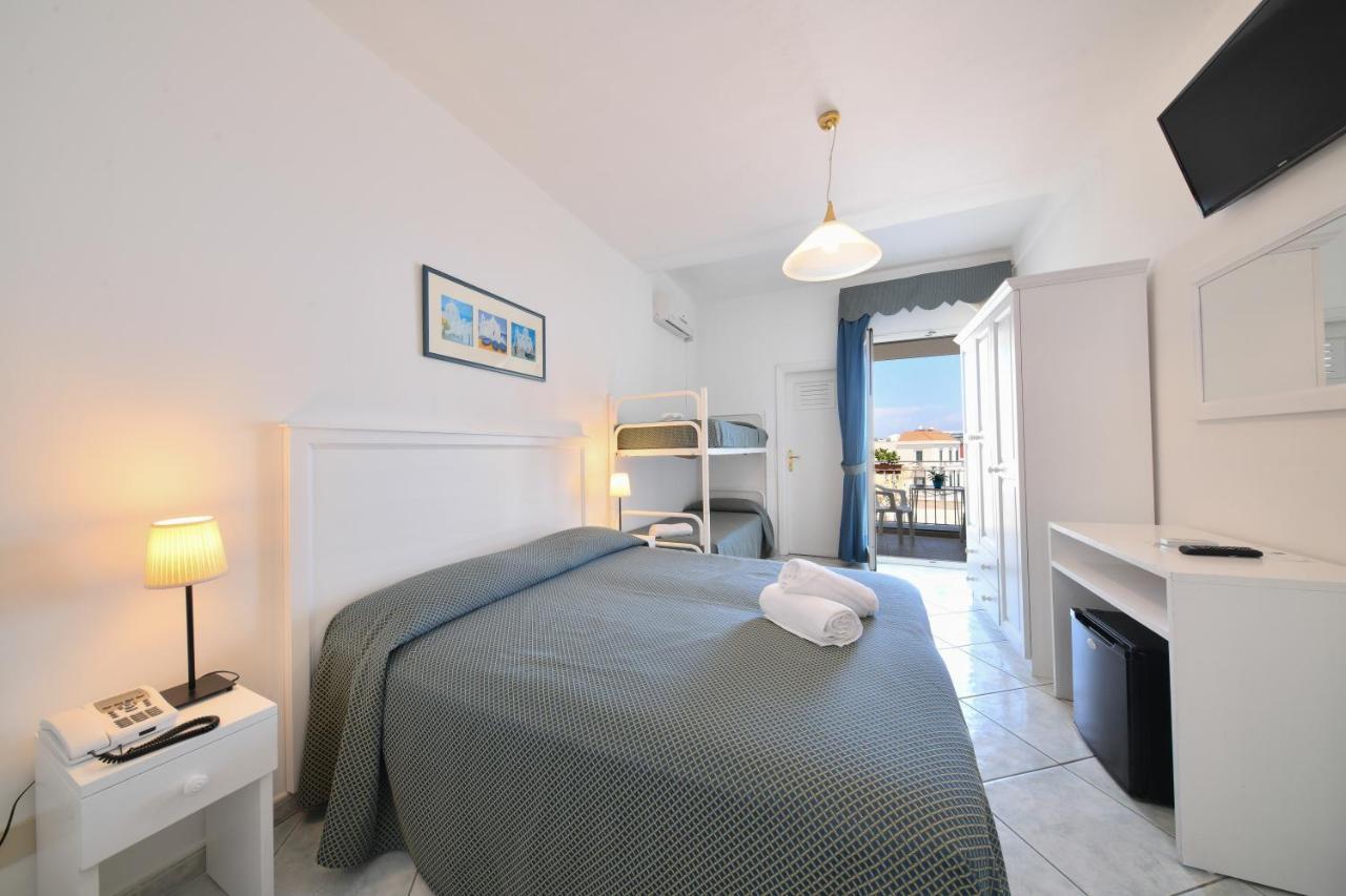 Hotel Noris Ischia Bagian luar foto