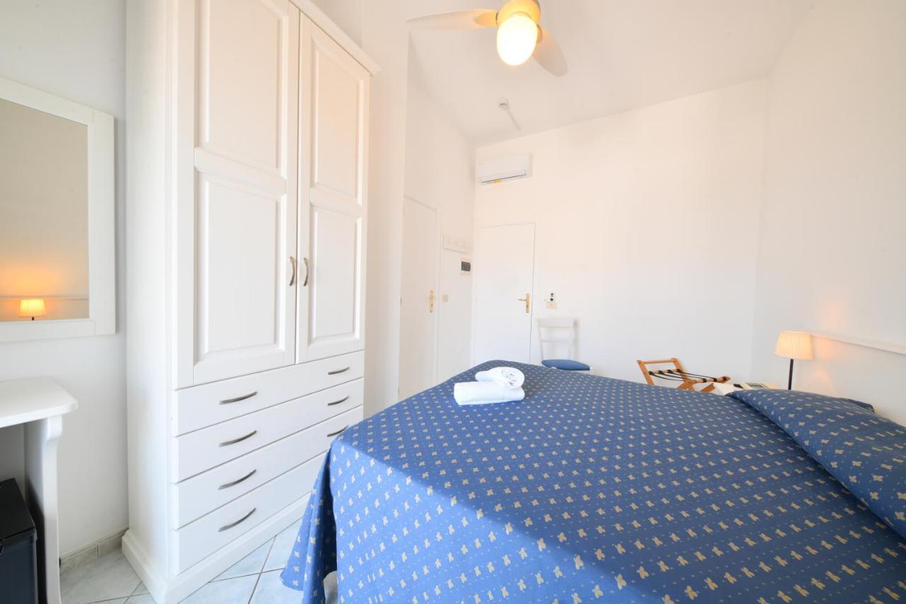 Hotel Noris Ischia Bagian luar foto