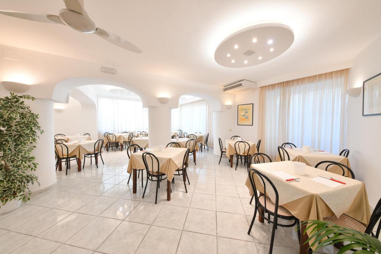 Hotel Noris Ischia Bagian luar foto