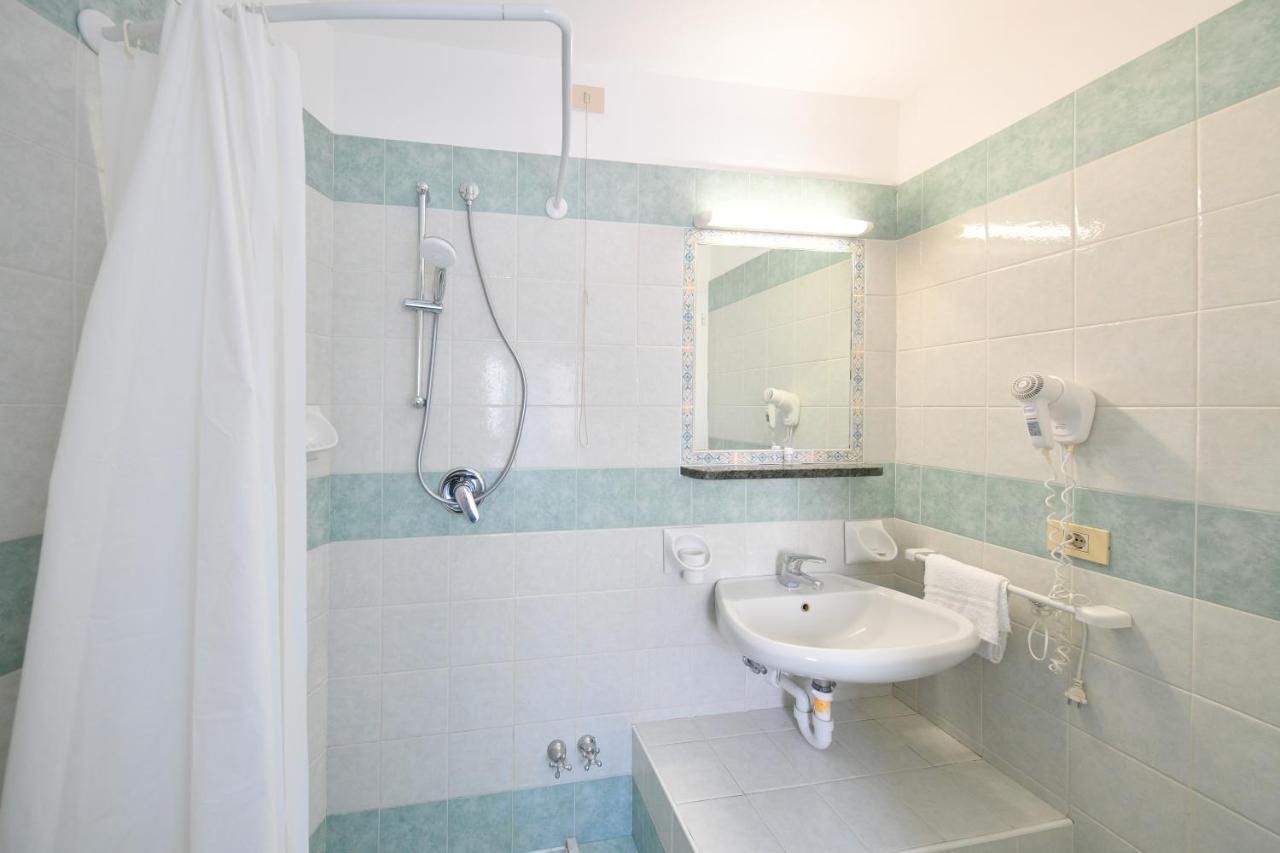 Hotel Noris Ischia Bagian luar foto