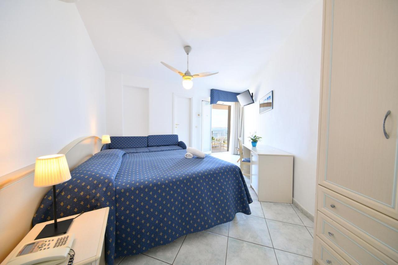 Hotel Noris Ischia Bagian luar foto